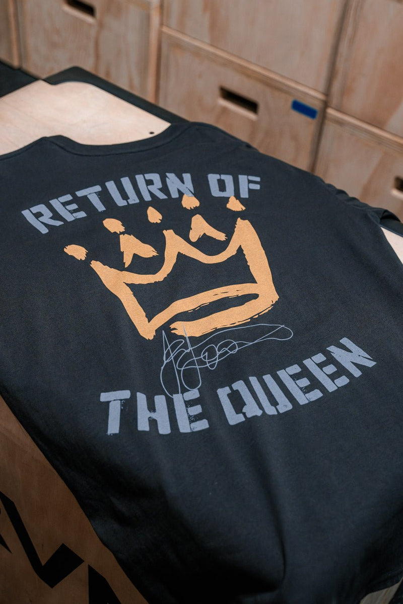 Tee - Return of the Queen